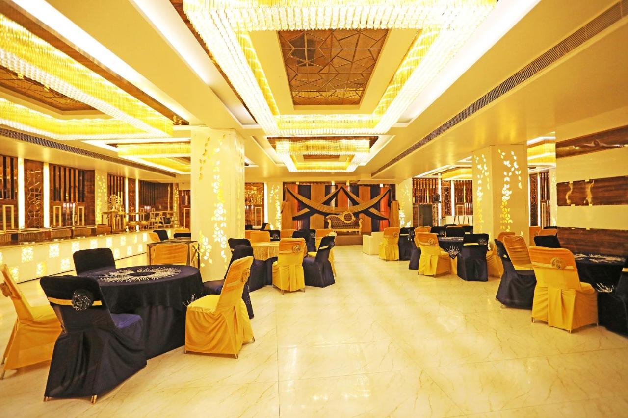 Fabhotel Ronald Inn Фарідабад Екстер'єр фото